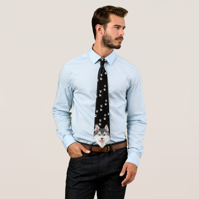 Corbata Divertidos vínculos Husky con garras de perro paso (In situ)