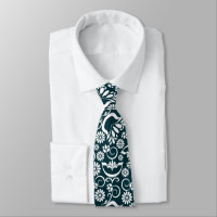 Elegante azul marino y blanco floral con volutas v