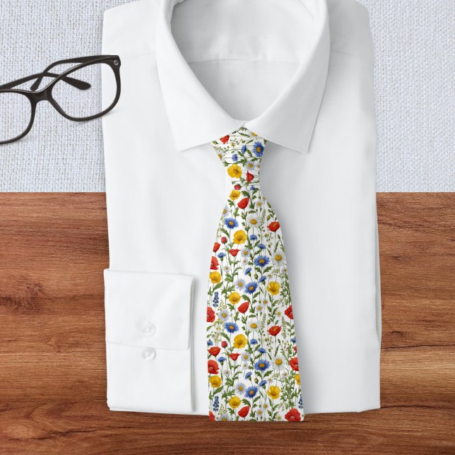 Corbata Elegante Patrón de Flor Silvestre Brillante (A stylish and elegant tie with pattern of summer wildflowers in bright colors)