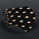 Corbata Elegante patrón de graduación de oro negro<br><div class="desc">Elegante Classy Gold Graduación Cap Corbata cuello negro</div>