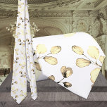 Corbata Eucalipto Blanco y Oro Boda elegante<br><div class="desc">Un elegante y sofisticado empalme de cuello blanco y boda dorado con fondo blanco puro con eucaliptos dorados pintados de color agua.</div>