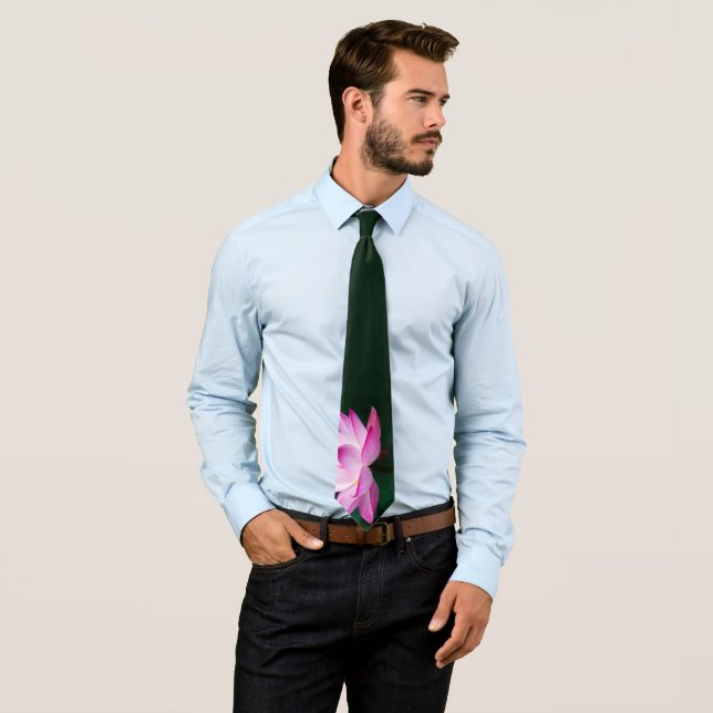 Corbata Flor rosa Lotus (In situ)