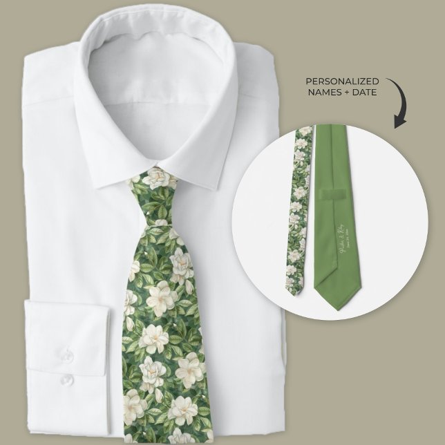 Corbata Floral de Gardenia verde y blanca (Lush green and white gardenia floral pattern wedding necktie.)