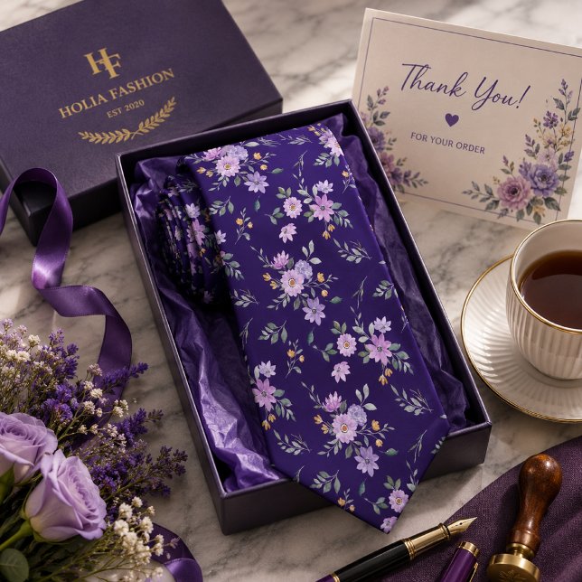 Corbata Floral de lavanda (Subido por el creador)