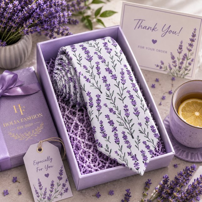Corbata Floral de lavanda (Subido por el creador)