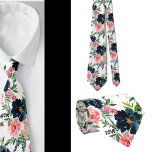 Corbata Flores azul y rosa de la Marina Flores de cuello f<br><div class="desc">Flores azul y azul turquesa y rosa de la Marina Hermosas Flores Rosas florales Nata. ¡Excelente para ocasiones formales y bodas!</div>