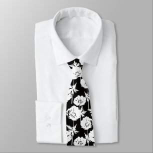 Corbata Flores blancas sobre negro.