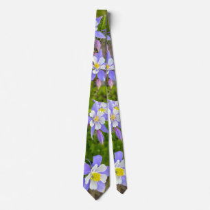 Corbata Flores Coloridas de Aquilegia en Azul Amarillo Vio