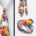 Corbata Flores de primavera coloridas arcoiris acuarela fl<br><div class="desc">Esta corbata de cuello de flores de primavera le da una ráfaga de color a su armario. Perfecto para trajes de negocios casuales o para un boda colorido. ¡Estos rosas de colores en un jarrón son perfectos para tu trabajo o traje formal!</div>