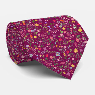 Corbata Flores silvestres Diseño floral elegante en Plum