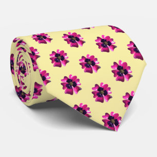 Corbata Flores violetas moradas Mantequilla de moda Yellow