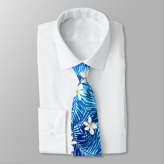 Corbata Frangipani y hojas de palma azules (Atado)