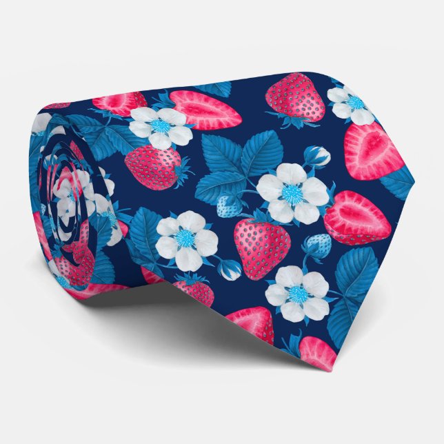 Corbata Fresas rosas en azul (Enrollado)