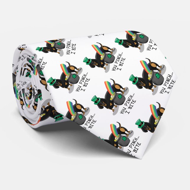 Corbata Funny St. Patrick's Day Dachshund (negro y broncea (Enrollado)