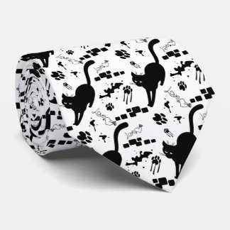 Corbata Gato negro en la calle