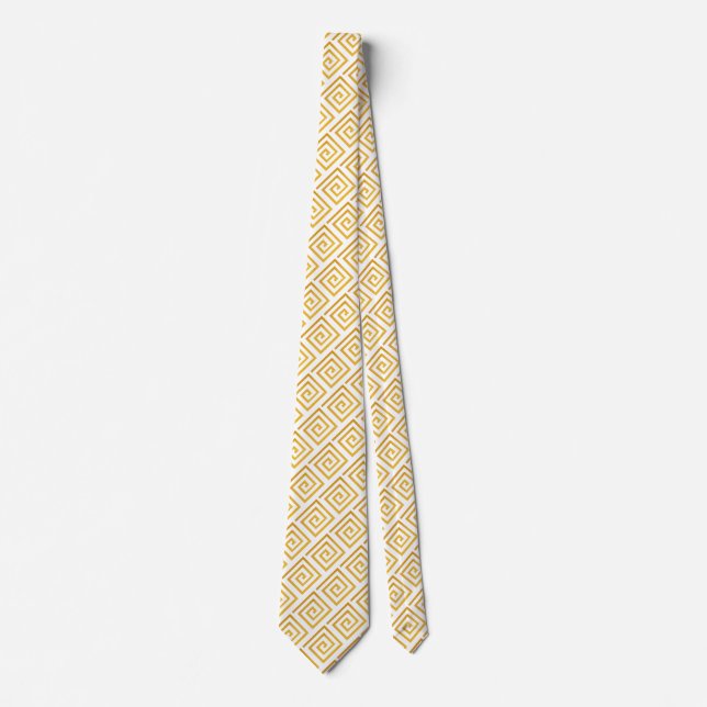 Corbata Geométrica de oro en el cuello de fondo blanco (Anverso)