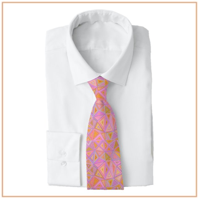 Corbata Geométrico amarillo y púrpura rosa de Mod (Bookmark my store! https://www.zazzle.com/store/capricepetit)