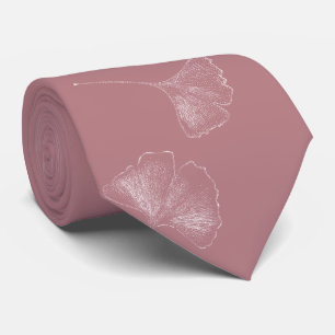 Corbata Ginkgo deja un patrón de caída Rosa polvoriento