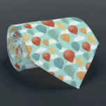 Corbata Globos de aire caliente y nubes blancas estampados<br><div class="desc">Esta corbata estampada muestra mis ilustraciones pintados de globos de aire caliente y nubes blancas contra un cielo azul suave. Globos en rojo,  amarillo,  verde,  azul y naranja ilustran esta corbata con rayas diagonales coordinadas en el reverso.</div>