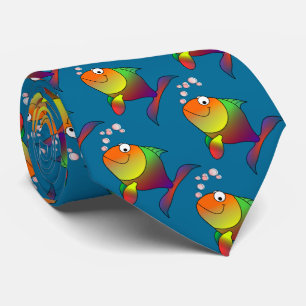 Corbata Goldfish alegre en el mar