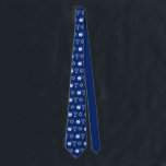 Corbata Hanukkah Blue Menorah Dreidel Pattern Chanukah<br><div class="desc">La corbata Hanukkah de Guay en azul bonito con un patrón fresco de la estrella del judaísmo,  soñar con divertidos juegos de Chanukah,  y la menorah judía para la festividad.</div>