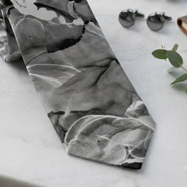 Corbata Humo abstracto negro y blanco etéreo (A moody black and white smoke swirl necktie, a sophisticated gift for him for a formal event.)