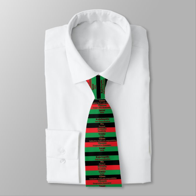 Corbata Kwanzaa Siete principios rojo verde negro (Atado)