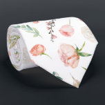 Corbata La acuarela floral de ruborización del verano<br><div class="desc">Ofreciendo el peony de ruborización de la suavidad florece con follaje verde botánico enorme. Las sombras suaves calientes de verdes y de pasteles están detrás otra vez para el verano, y esta paleta etérea lo prueba. El sauce verde, el celadon suave, el melocotón amarillo y coralino caliente, y la púrpura...</div>