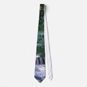 Corbata Lazo de la cascada