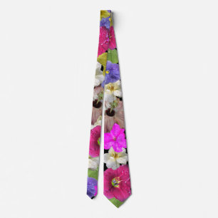 Corbata Lazo mojado de los pétalos