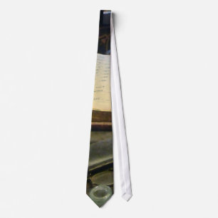 Corbata Libro mayor y lentes