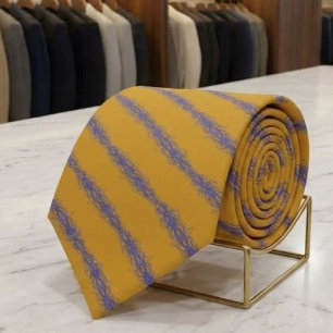 Corbata Líneas abstractas onduladas azules repiten patrón