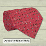 Corbata Los clubs de golf modelan rojo<br><div class="desc">Clubs de golf cruzados en un fondo de color rojo oscuro rico. Este diseño es simple y elegante para un golfista afilado.</div>