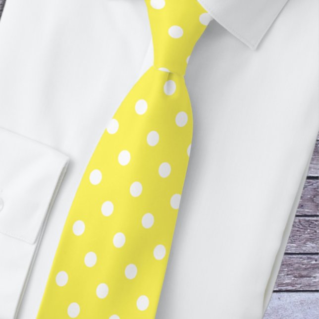 Corbata Lunares amarillos (Subido por el creador)