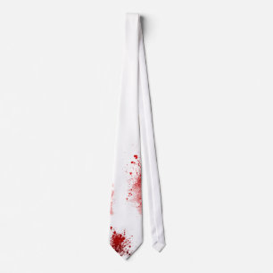 Corbata manchada de sangre