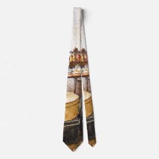 Corbata Máquina de coser y carrusel de hilos