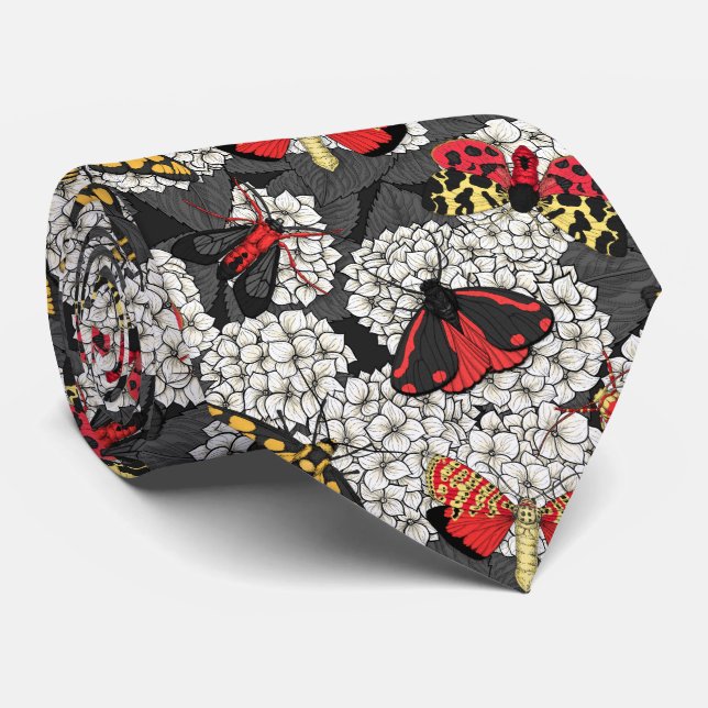 Corbata Metas en hidrangea blanca (Enrollado)