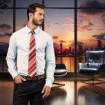 Corbata Moda Borgoña Terra Cotta Oro Tirado<br><div class="desc">Un corbaje sofisticado y festivo con una rica borgoña,  una cálida terracota y una suave paleta de marfil,  adornada con delicadas rayas de oro y rosa. El diseño permite tanto ajustes de rotación como de escala.</div>
