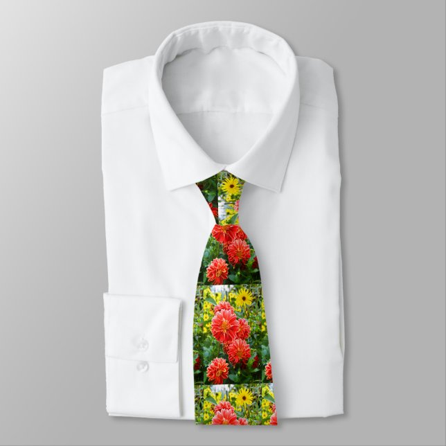 Corbata Moda floral de dahlias rojas (Atado)