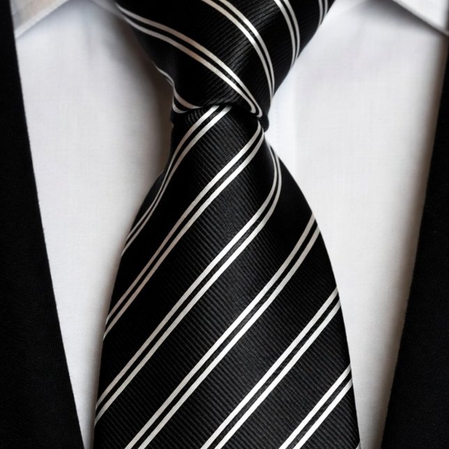 Corbata moderna de negocios con triple franja negr (Subido por el creador)