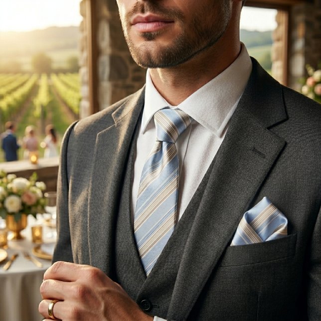 Corbata Moderno Azul Claro y Beige Costero Multirrayas (Subido por el creador)