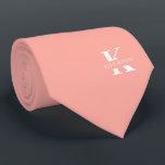 Corbata Monograma elegante rosa salmón   nombre | Doble ca<br><div class="desc">Un elegante corbata con un audaz monograma blanco sobre un fondo rosa salmón. Encima de este monograma se encuentra su nombre o apellido en todas las mayúsculas. Más de 40 colores únicos están disponibles en versiones de un solo lado y de dos lados. Puede examinarlas haciendo clic en el vínculo...</div>