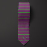 Corbata Monograma moderno de rayas delgadas<br><div class="desc">Los dos colores de esta corbata de diseño de rayas delgadas y modernas se pueden personalizar para que coincidan con el tema de color de tu boda o evento exactamente en el diseñador de Zazzle. Simplemente haga clic en el botón de personalización y en el diseñador, haga clic en el...</div>