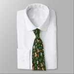 Corbata Moody Green Woodland Forest Animals Greeneration<br><div class="desc">Este adorable diseño pertenece a nuestra colección FOREST FABLE. Cuenta con nuestro ilustracion acuático original que representa animales caprichosos de los bosques y elegantes hojas de vegetación botánica.</div>