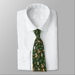 Corbata Moody Green Woodland Forest Animals Greeneration<br><div class="desc">Este adorable diseño pertenece a nuestra colección FOREST FABLE. Cuenta con nuestro ilustracion acuático original que representa animales caprichosos de los bosques y elegantes hojas de vegetación botánica.</div>