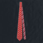 Corbata Motocicletas de nieve con patrones rojos, blancos<br><div class="desc">Esta corbata estampada es lo suficientemente festiva para los Navidades, pero con su patrón de moto de nieve se puede usar esta corbata de deportes de nieve durante todo el invierno. Presenta un patrón de motos de nieve, montañas nevadas y nubes onduladas en tonos azules, marfil o crema colocadas sobre...</div>