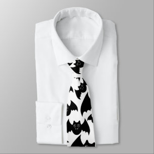 Corbata Murciélago, Murciélago