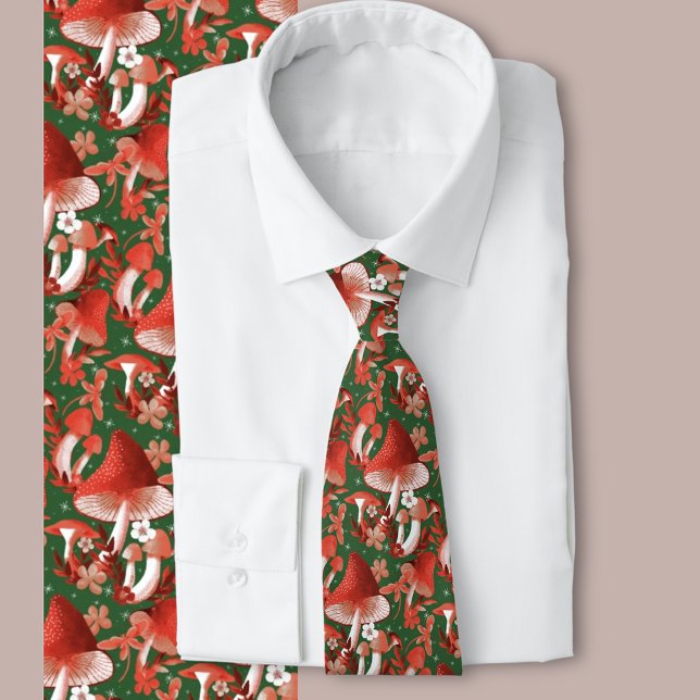 Corbata Mushroom Magic red y green (Magical mushroom pattern on a deep green background )