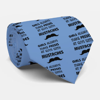 Corbata Mustache