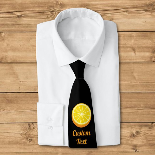 Corbata Naranja de la mitad (Subido por el creador)